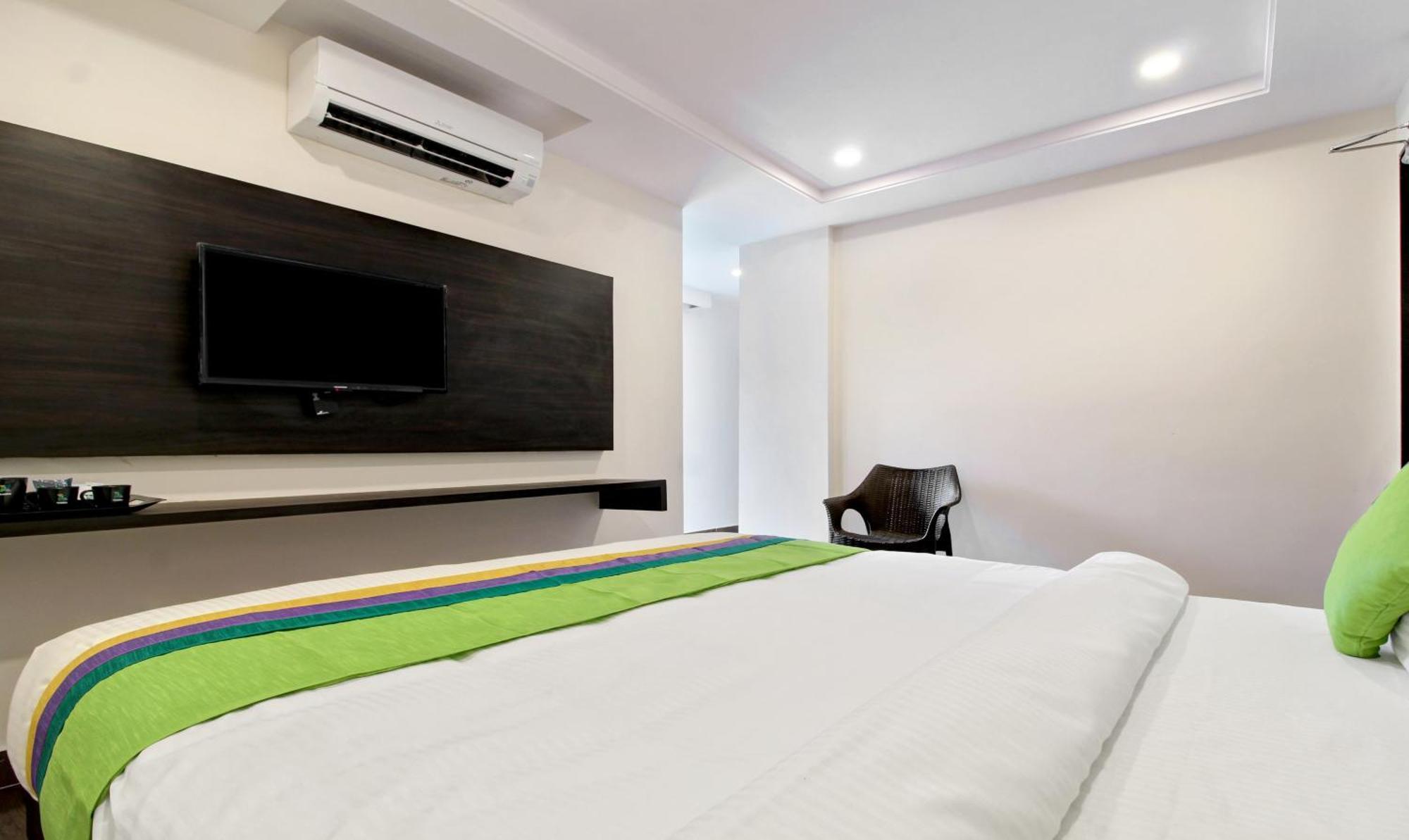 Treebo Excella Hotel Visakhapatnam Buitenkant foto