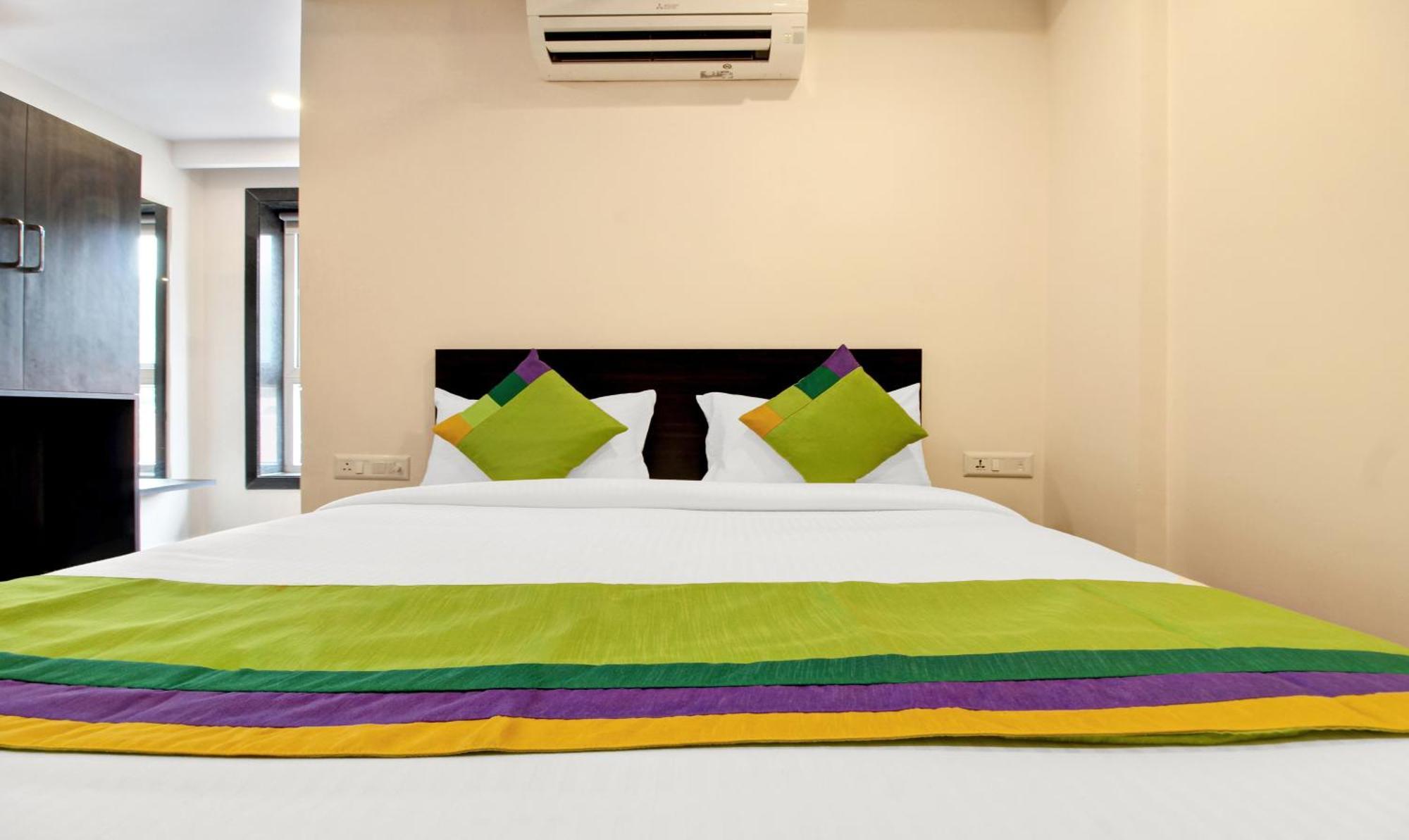 Treebo Excella Hotel Visakhapatnam Buitenkant foto