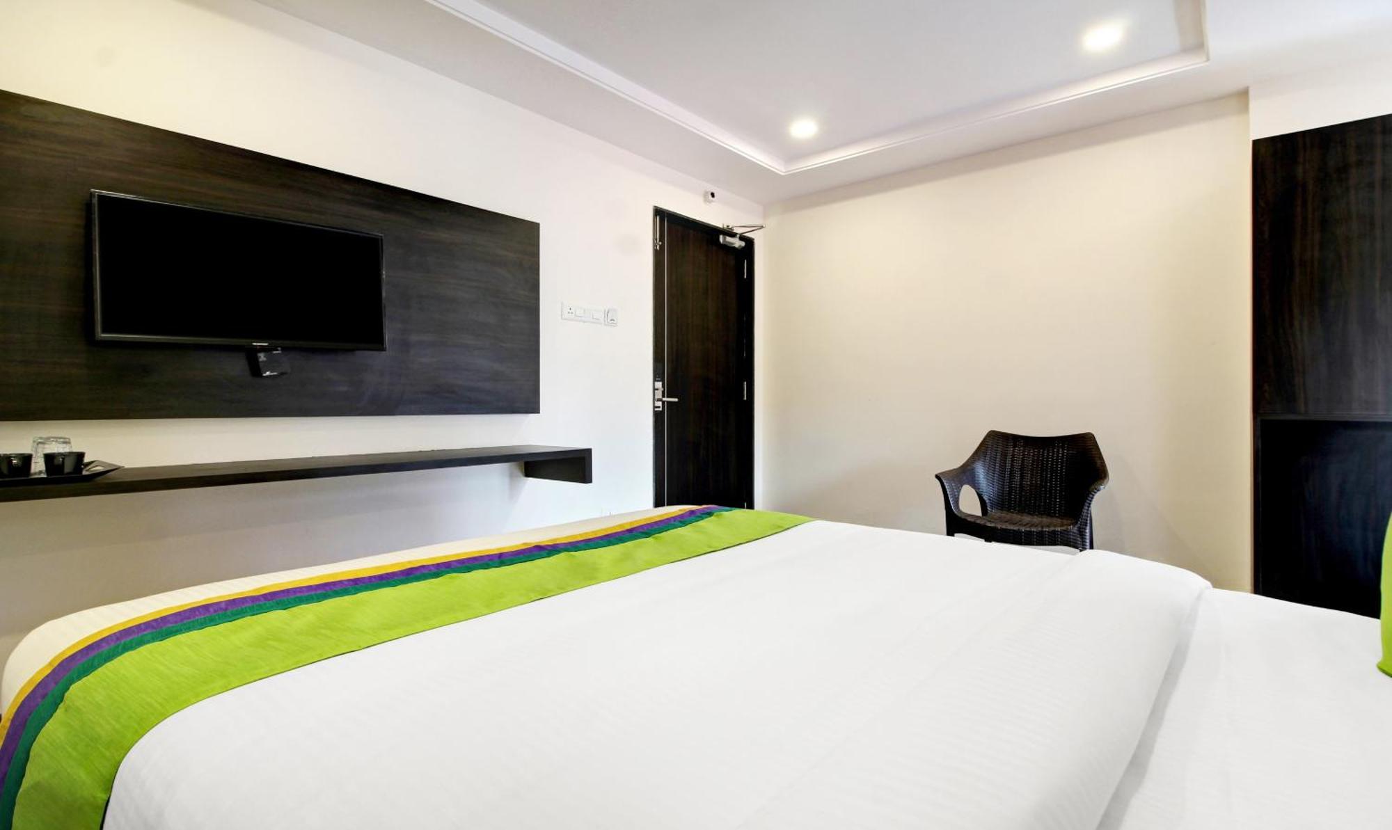 Treebo Excella Hotel Visakhapatnam Buitenkant foto