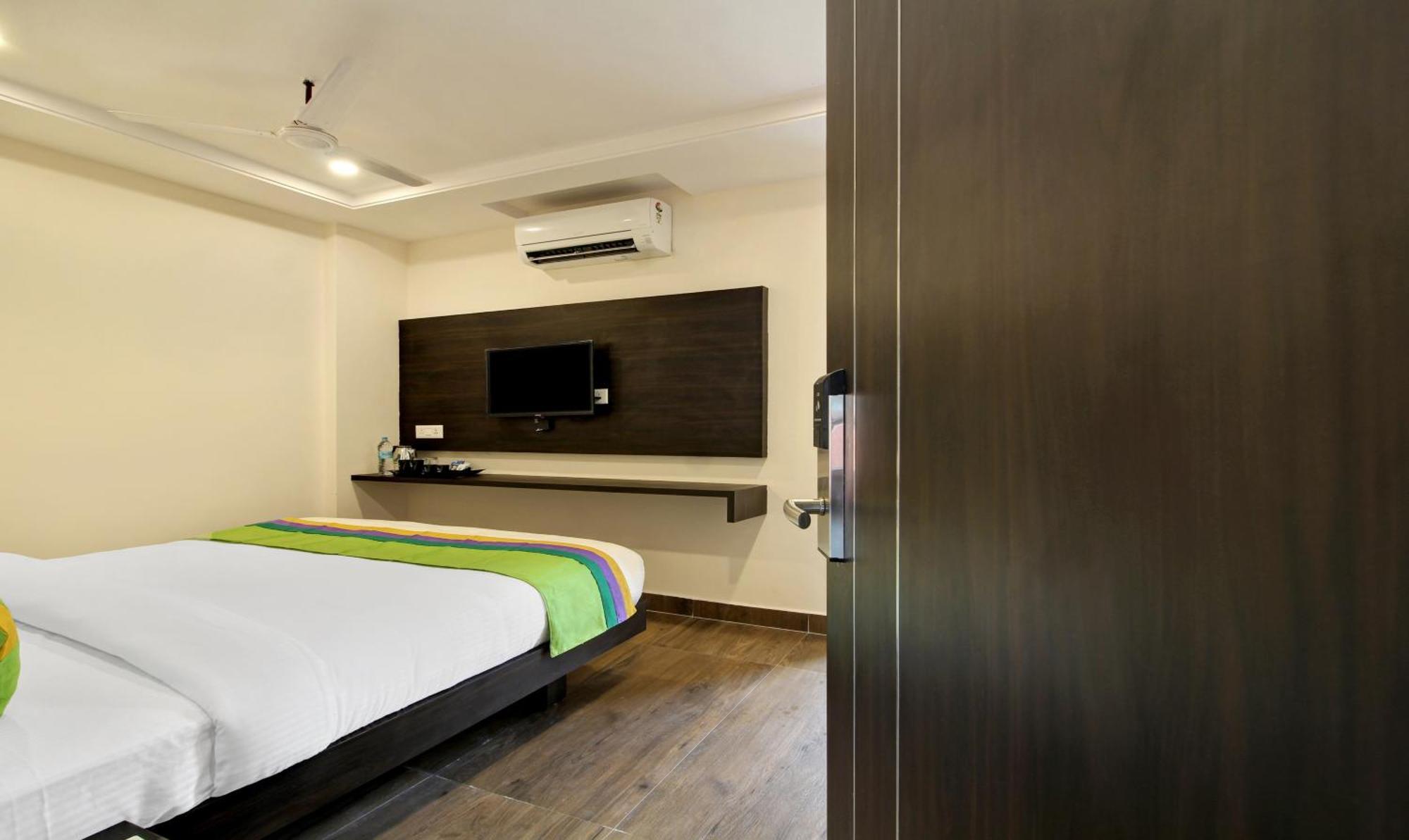 Treebo Excella Hotel Visakhapatnam Buitenkant foto