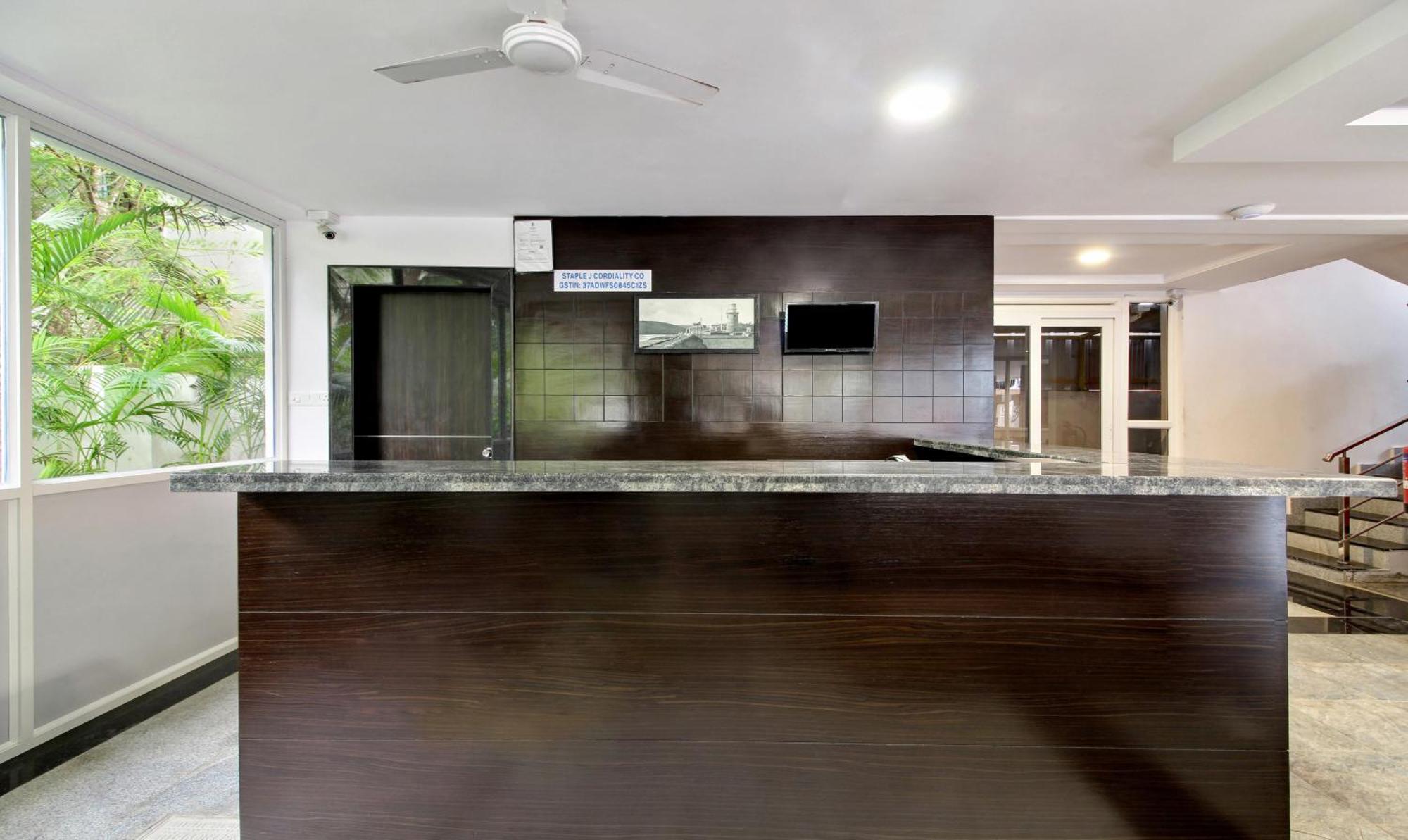Treebo Excella Hotel Visakhapatnam Buitenkant foto